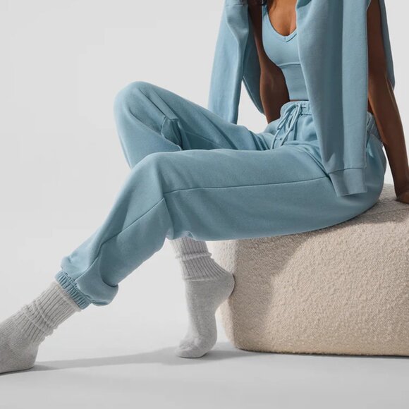 ALO Yoga Pants - Alo Accolade Sweatpant Celestial Blue size small